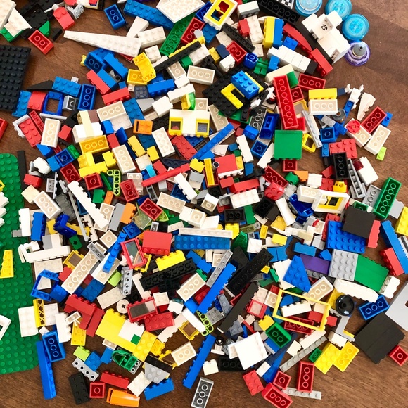 Lego, 3 Pounds, Assorted, Bulk, AUTHENTIC LEGO, Very Clean, Good Condition - Picture 5 of 13